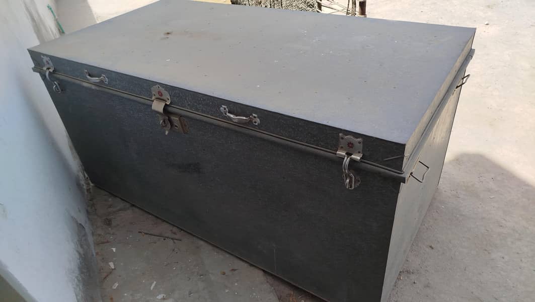 Trunk (Peti) 0