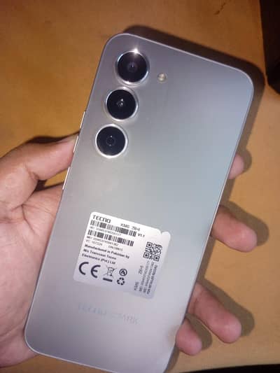 Tecno spark 40 pro