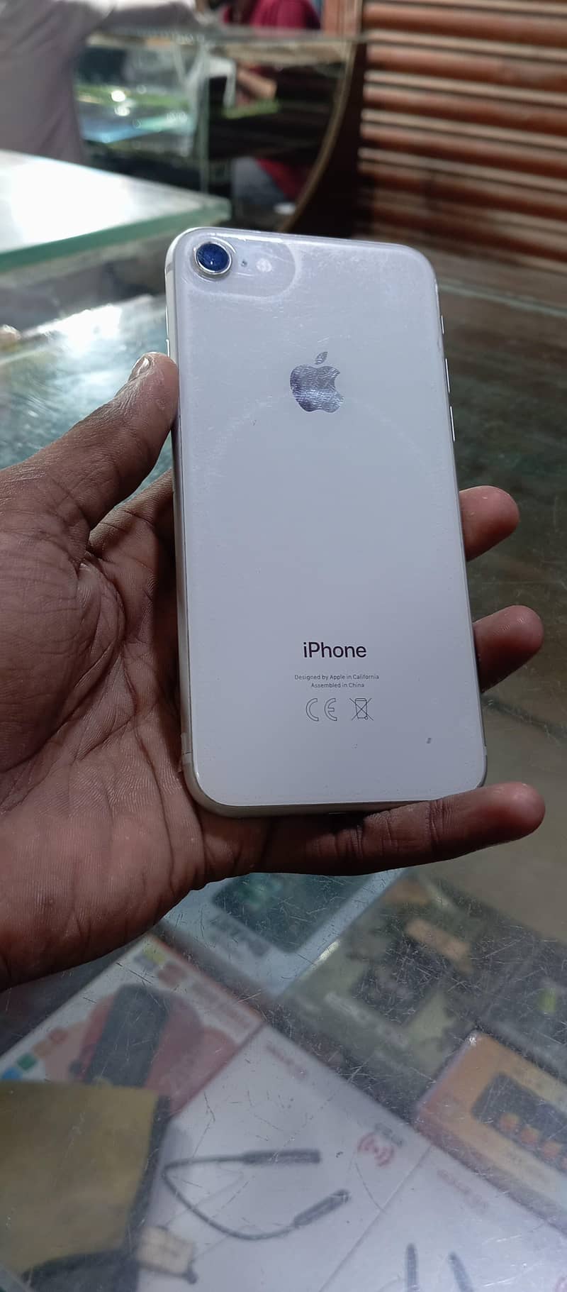 Apple iPhone 8 0