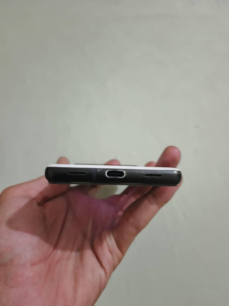 Google Pixel 6a 5