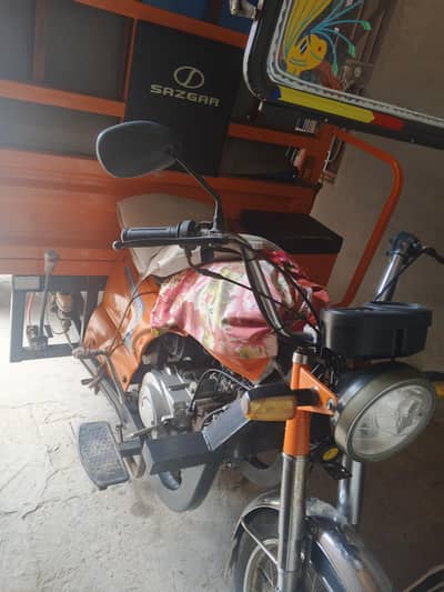 back gear first owner. . extra stepne. . . sets 10 pesen. . koi Kam NAHI ger