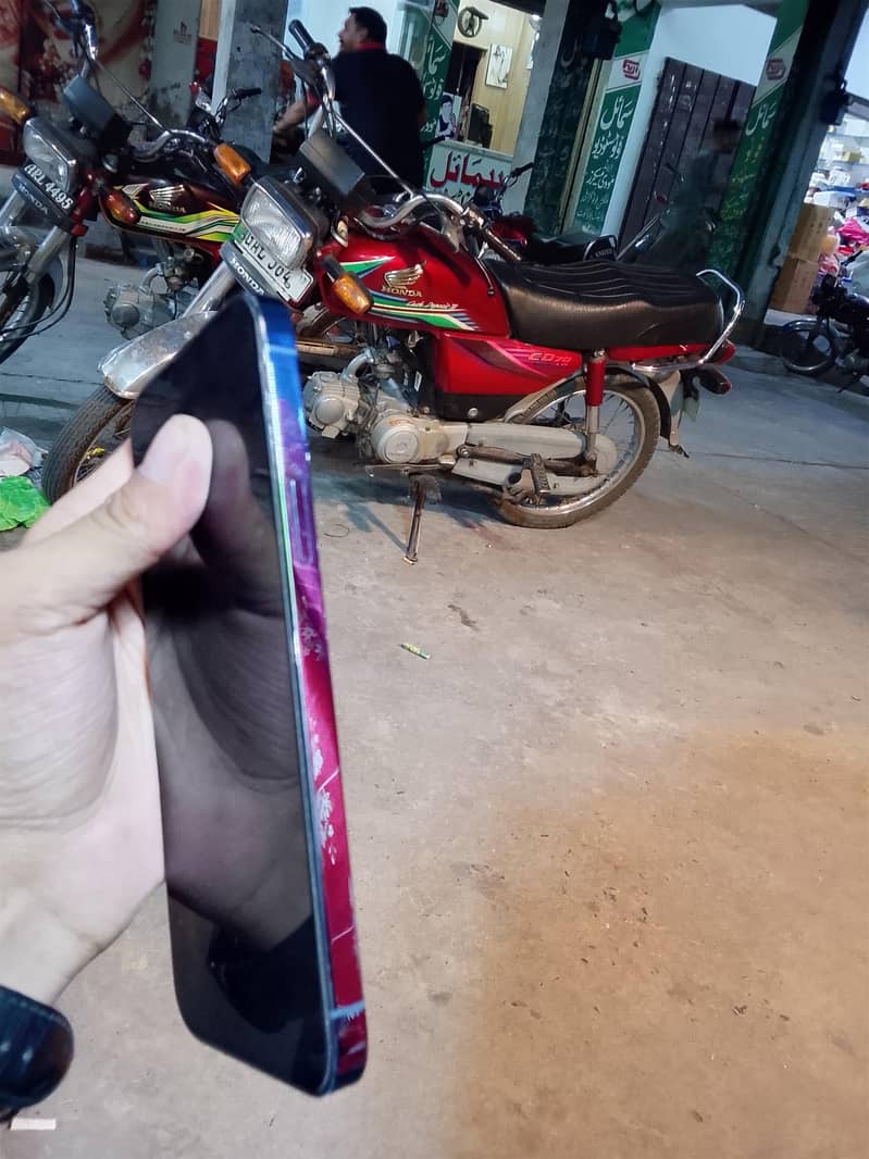 iphone 13 pro max 1