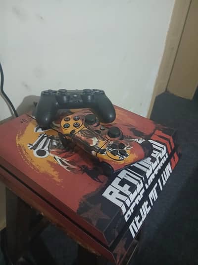 PS4 500GB WITH 7 GAMES