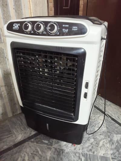 Full Size Room Air Cooler 10/10 Condition with Box