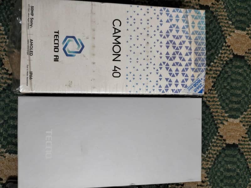 Tecno CAMON 40 6