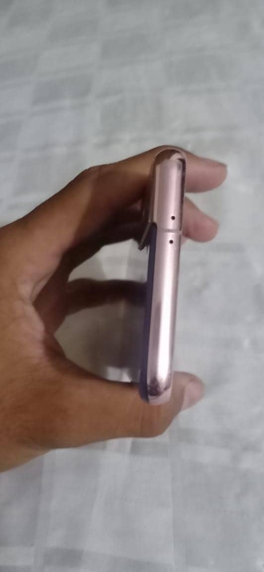 Mobile 3
