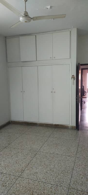 Upper Portion 1 Bed TV For Rent in G-6