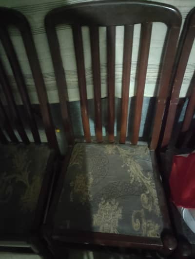 Dinning Table with 5 Chairs