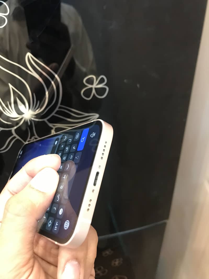 iPhone 13 jv 4