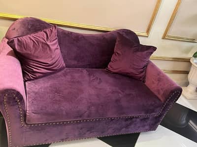 2 seater stylish drawing room sofa