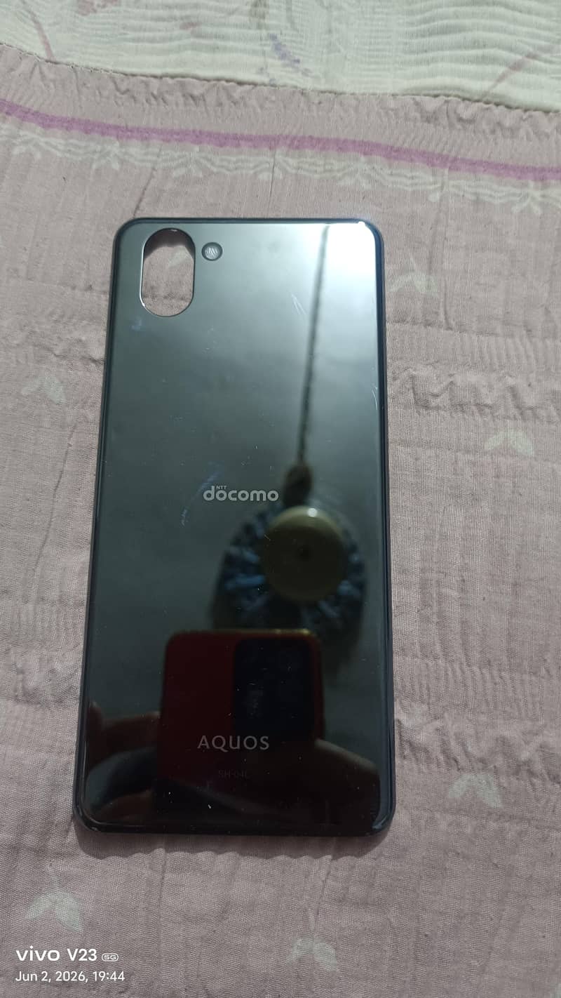 Sharp Aquos R3 0