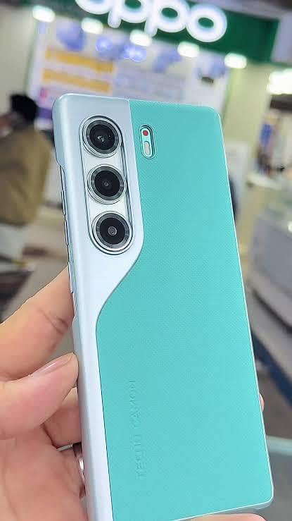 Tecno Camon 40 Pro 3