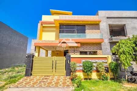 Beautiful 10 Marla Family House for Rent