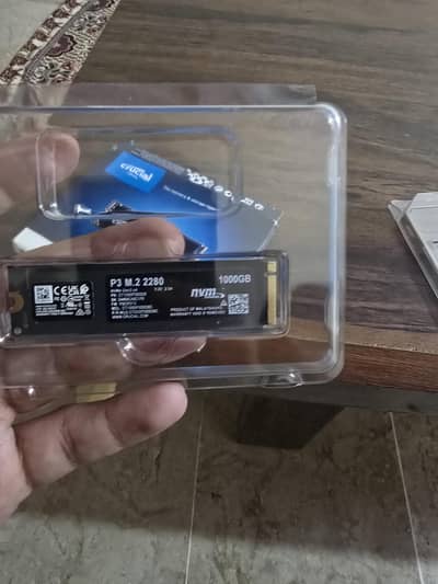 Crucial 1 TB pcie 3.0 NVMe M. 2