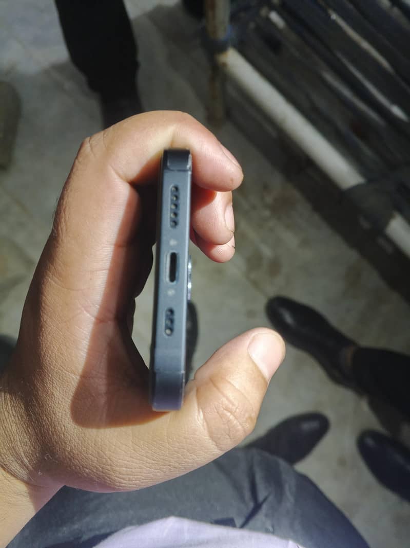 Apple iPhone 14 1