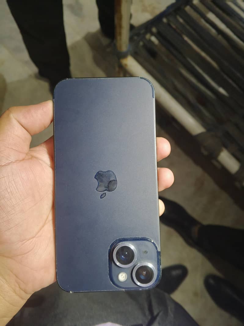 Apple iPhone 14 3
