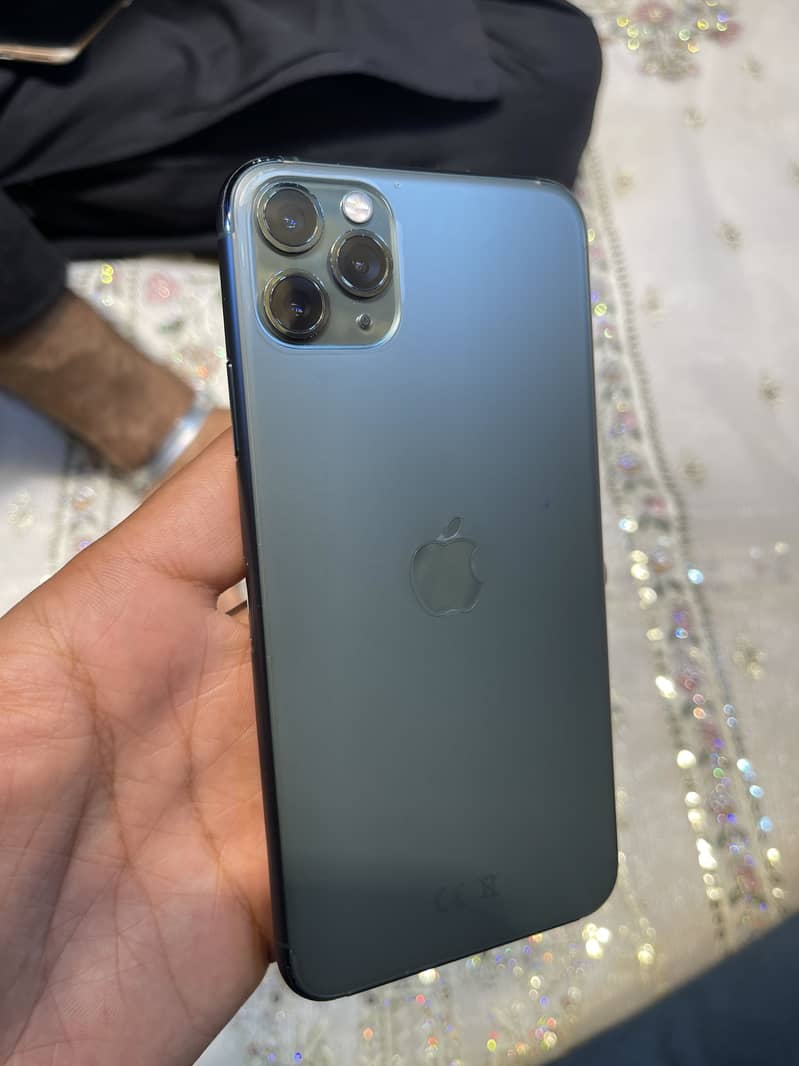 Apple iPhone 11 0