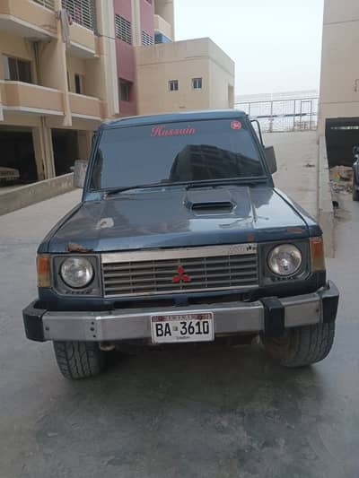 Mitsubishi Pajero 1987