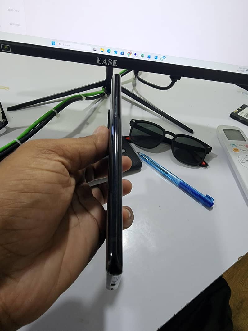 One Plus 8 Pro 5