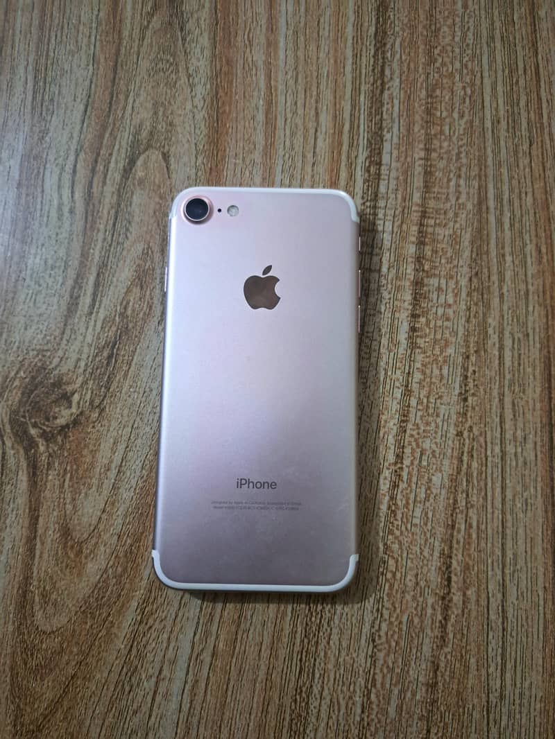 Apple iPhone 7 1