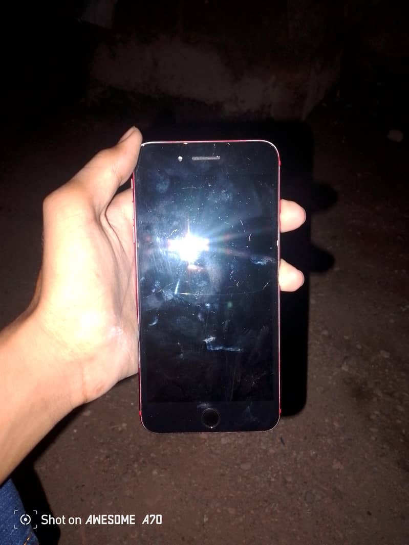 Apple iPhone 8 Plus 1