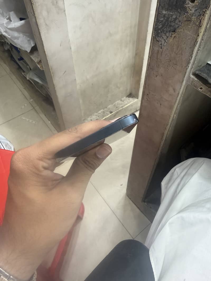 Iphone 12 pro 3
