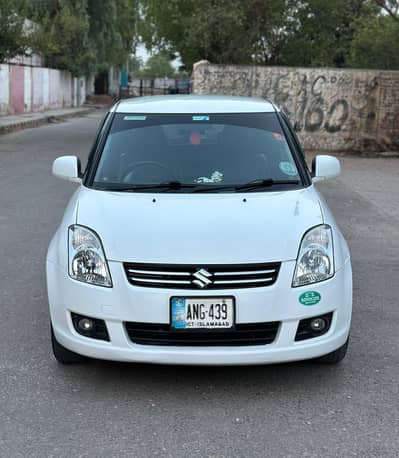 Suzuki Swift DLX 1.3 Automatic 2019. Totel Genuine.