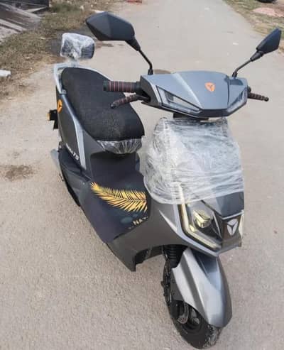 Scotty Revoo electric black colour  O322***47**46**966 my whatsp