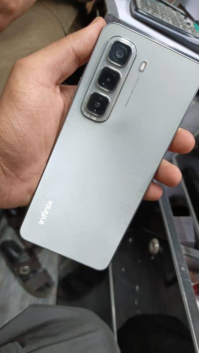 Infinix Hot 50