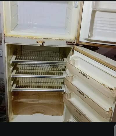 dawlance fridge for sell