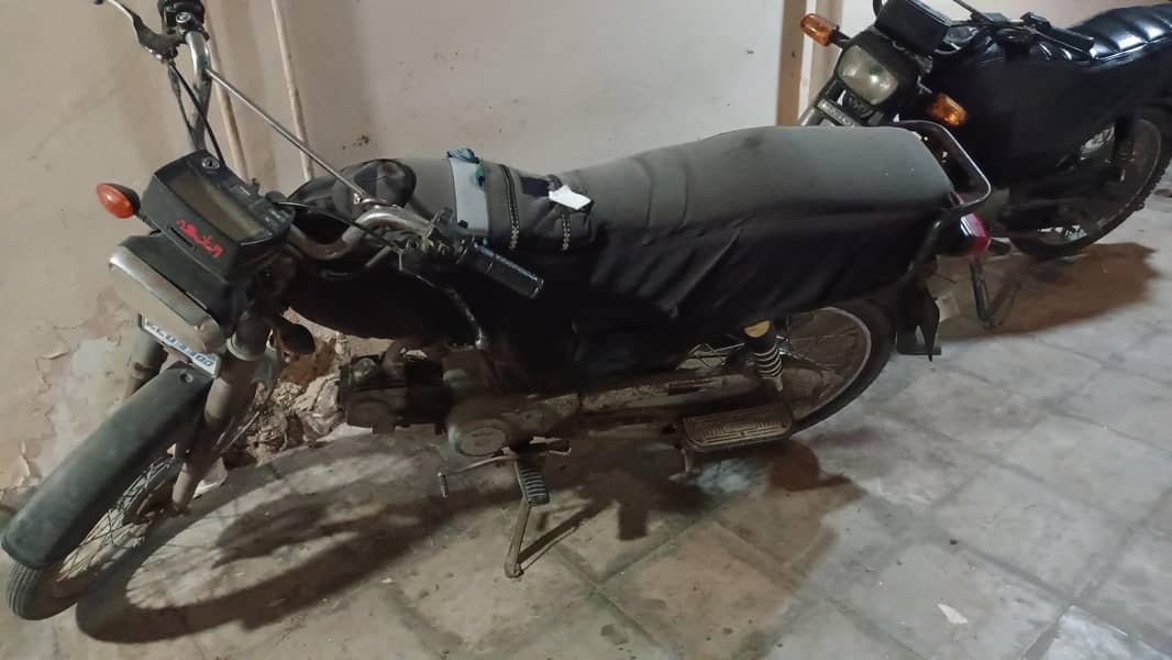 Unique model 2018 CD 70 0