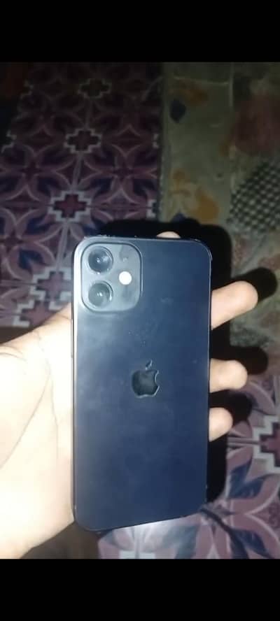 Apple iPhone 12