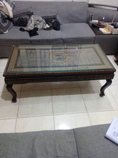 Central single table for sale contact: 03118199515