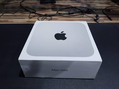 Mac Mini M1 8gb 512gb mint condition with box & power cord