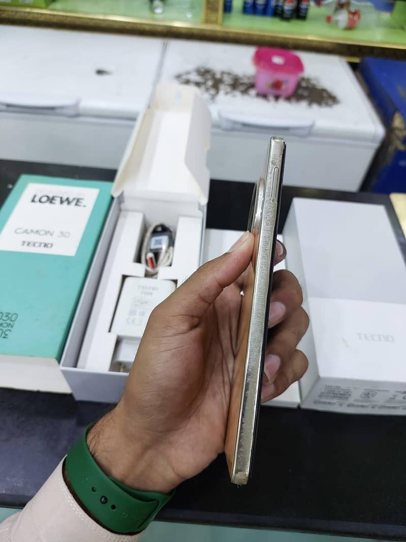 Tecno CAMON 30 3