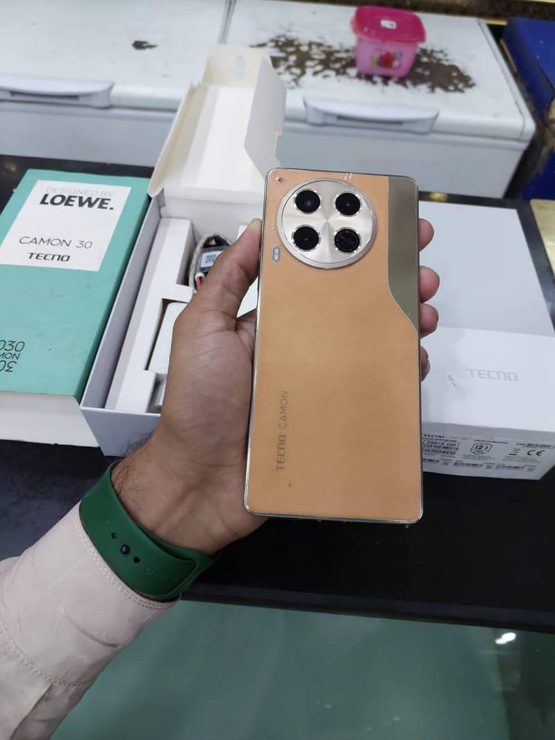 Tecno CAMON 30 6