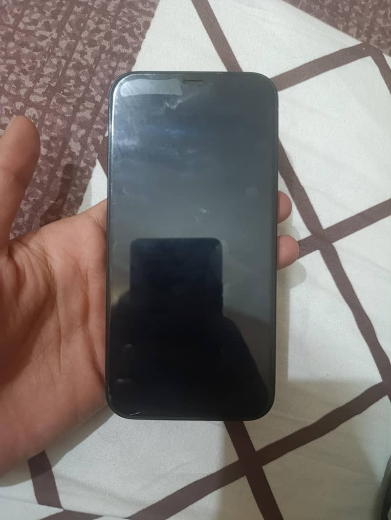 Apple iPhone 12 2