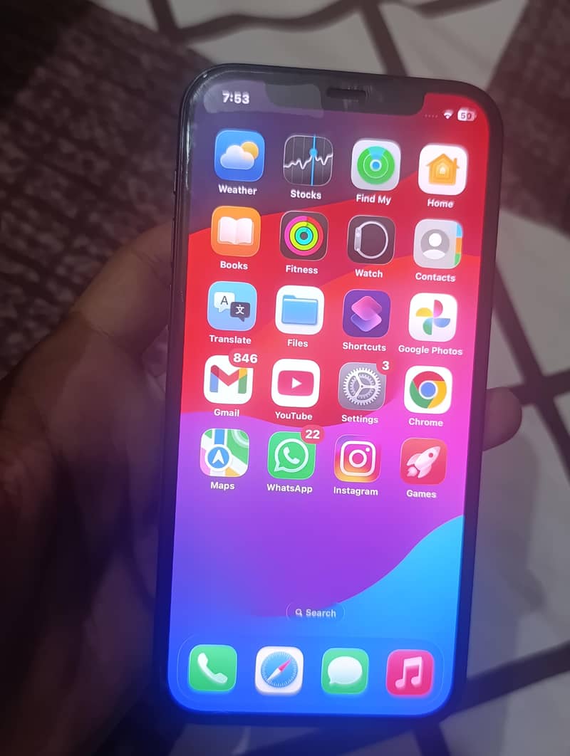 Apple iPhone 12 3