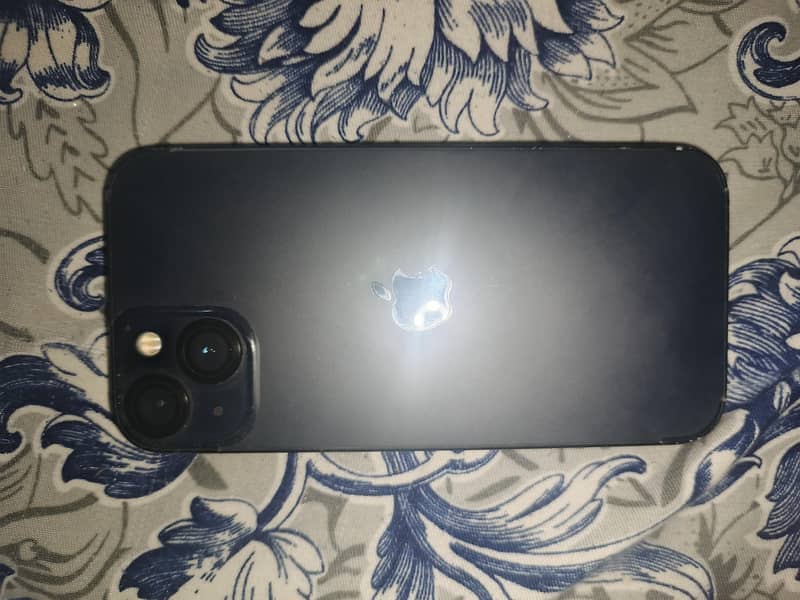 Apple iPhone 13 0