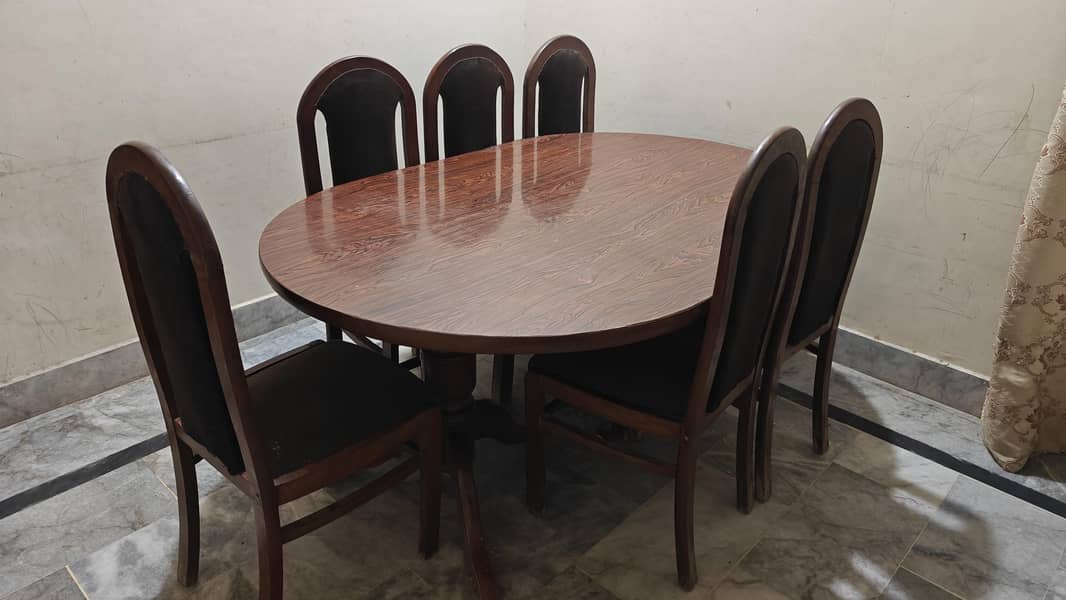 Dining table 0