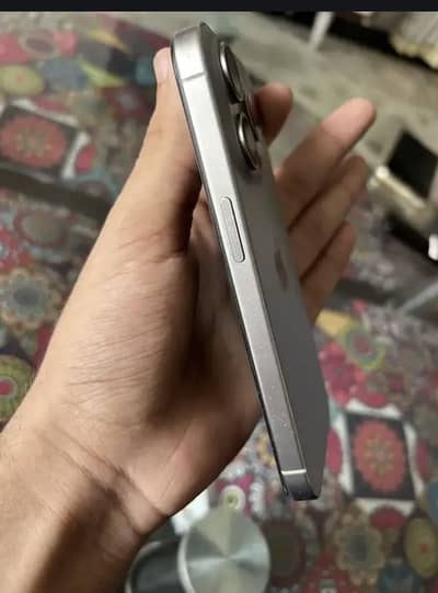 Apple iPhone 15 Pro