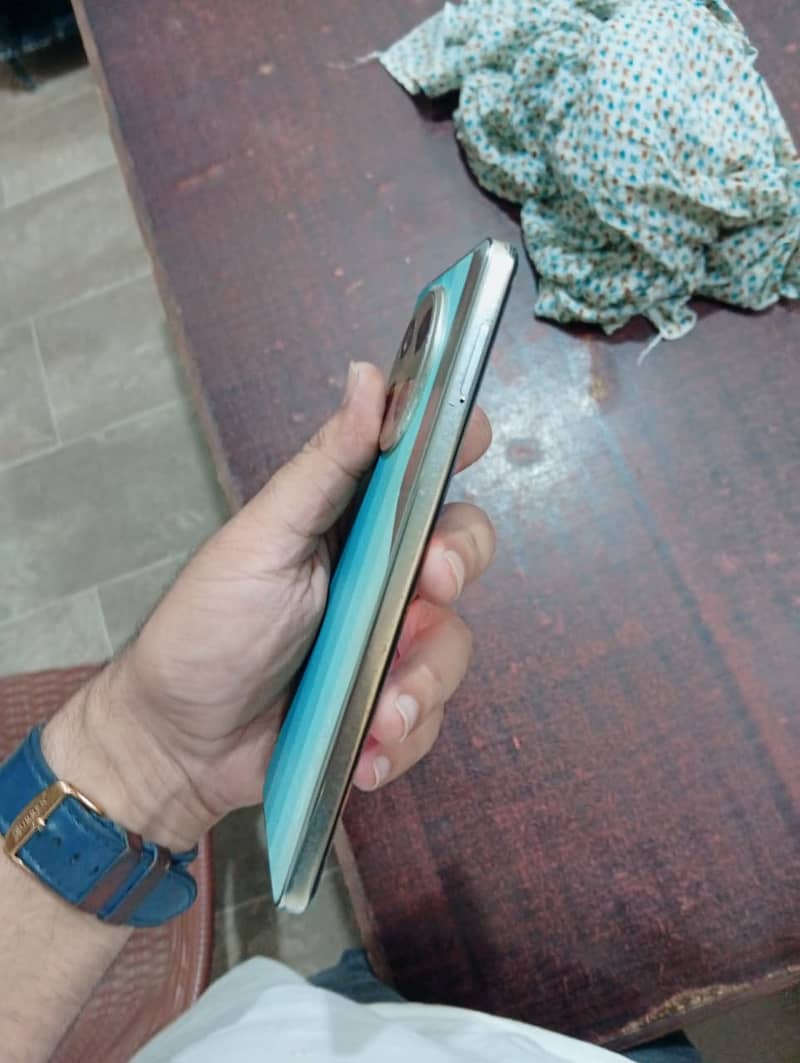 Tecno CAMON 30 2