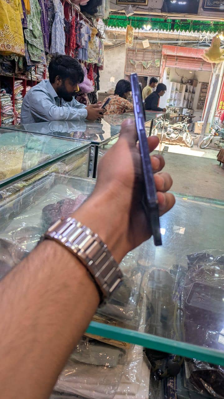 Tecno CAMON 20 1