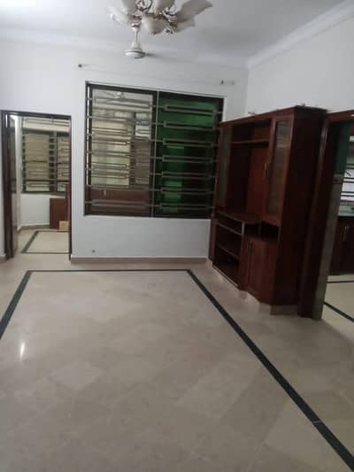 G-11/3 FGEHA C-Type First Floor Flat For Rent