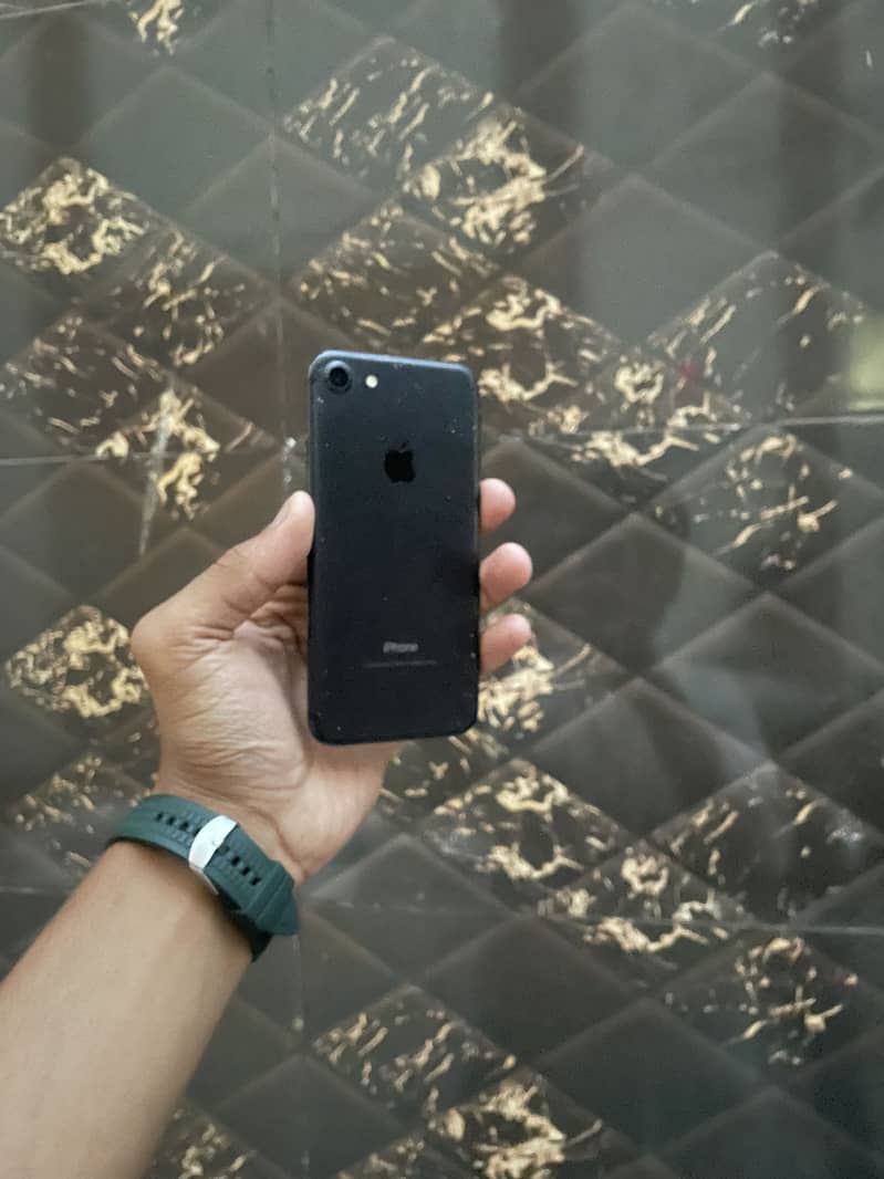 Apple iPhone  7 2