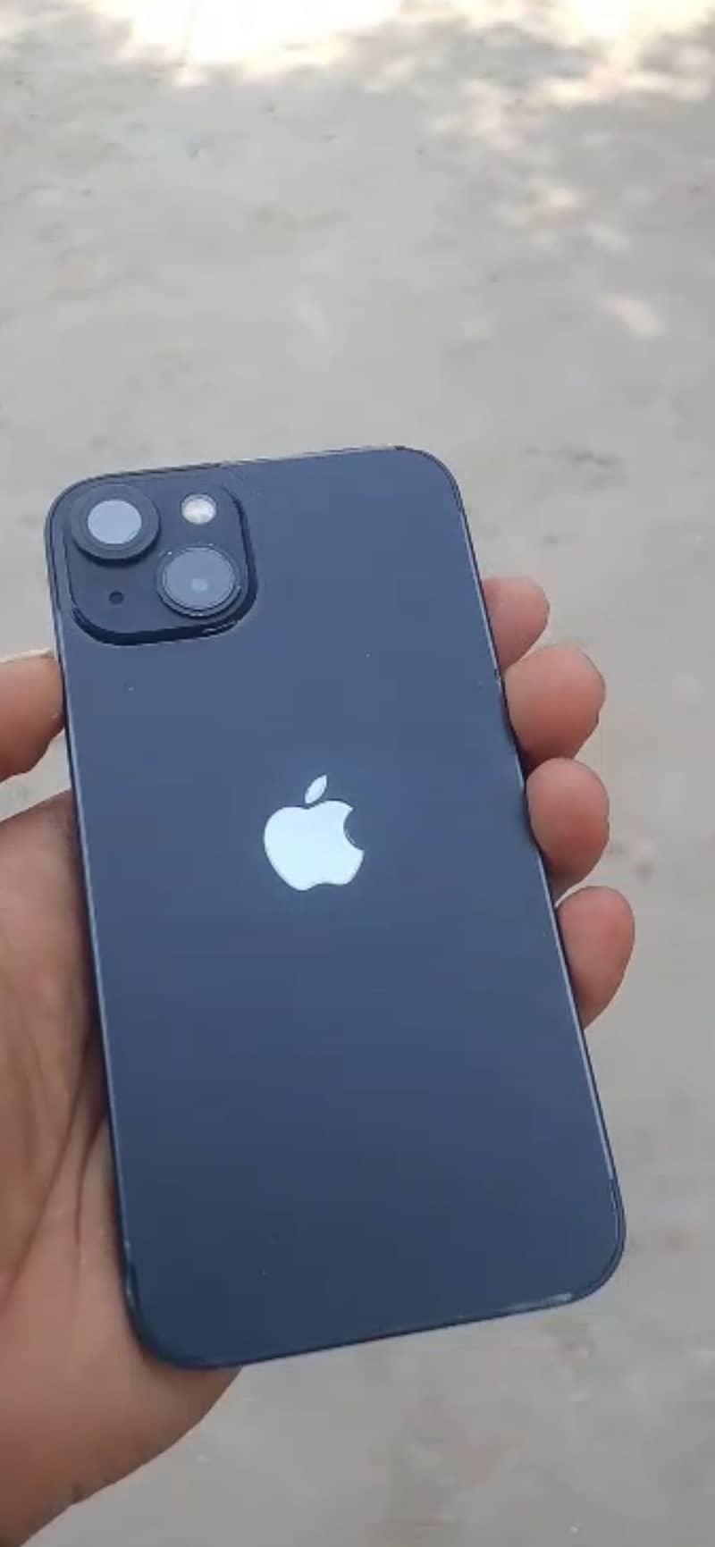 iPhone 13 3