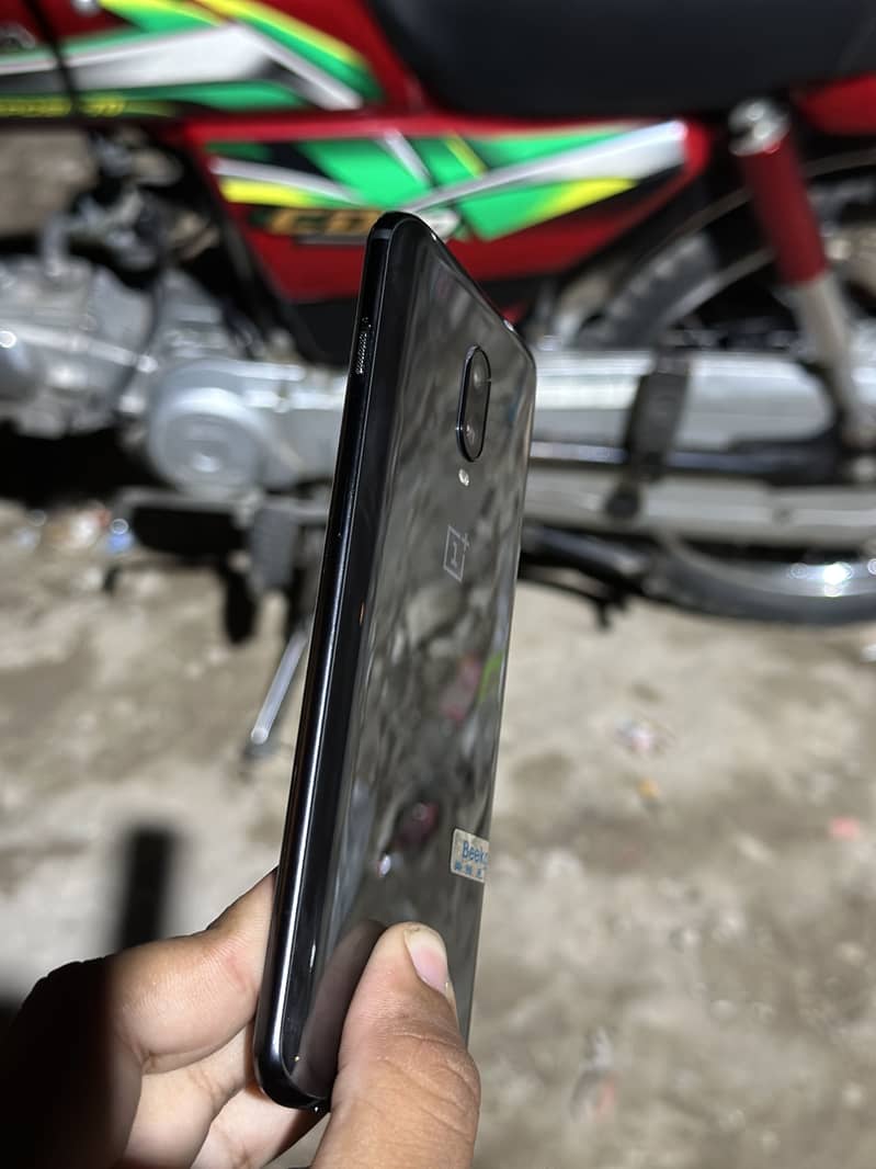 One Plus 6t 1