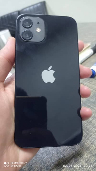 Apple iPhone 12