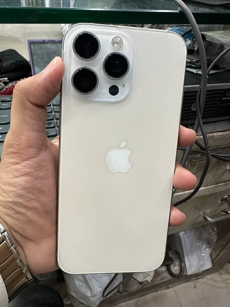 Iphone 16 pro max 2