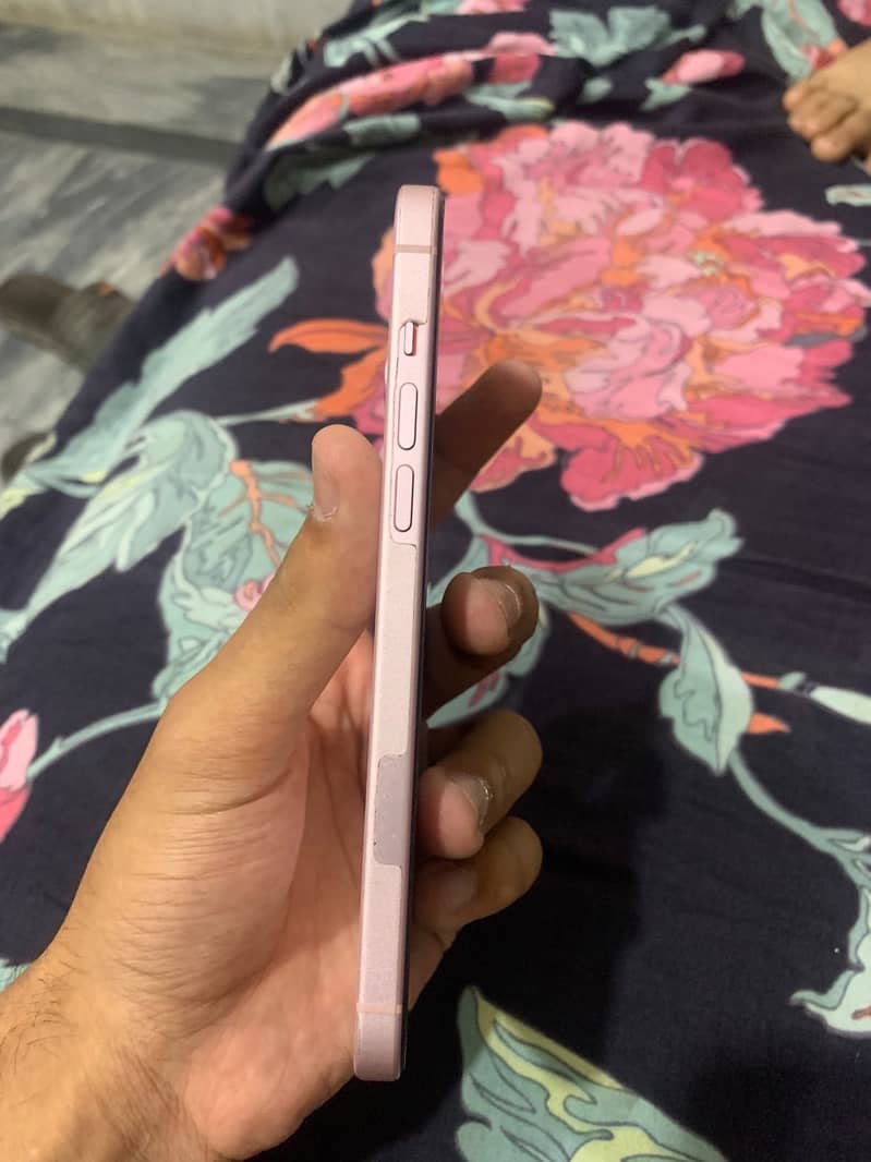 iphone 15 plus 2